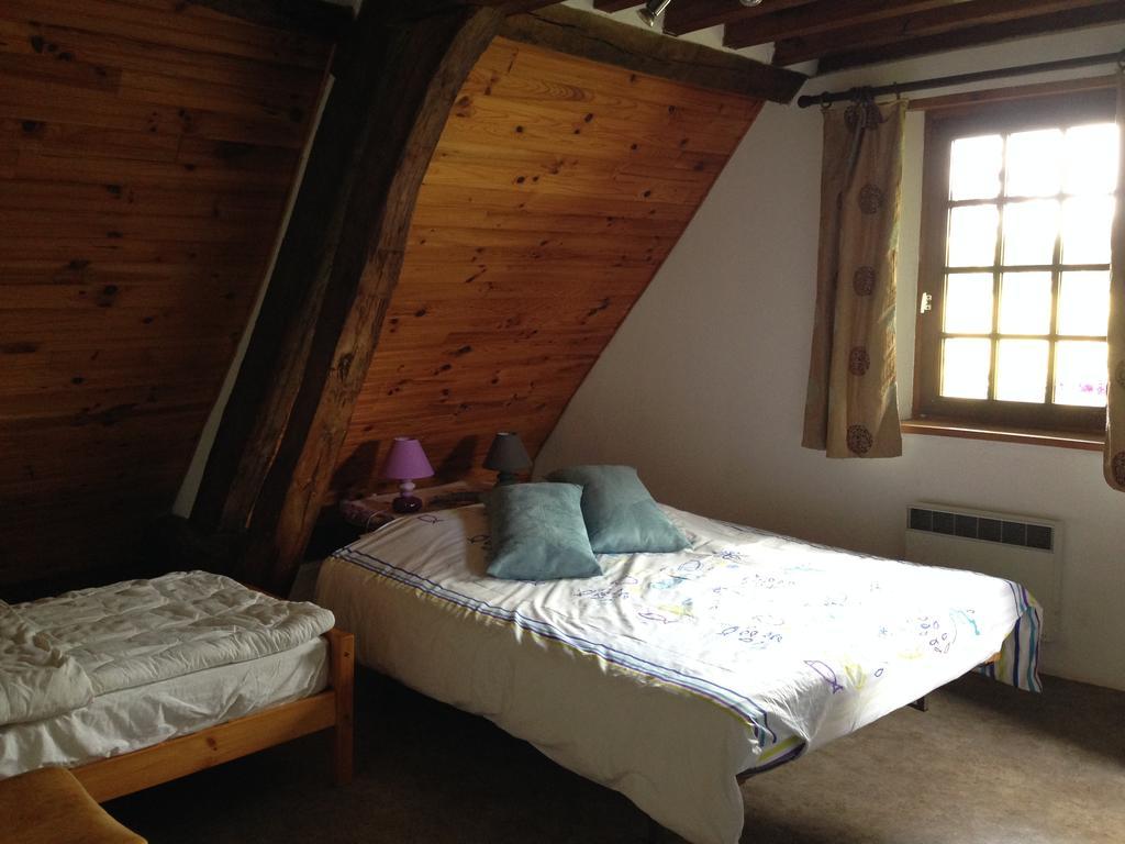Vieux-Pont La Baronnie Bed & Breakfast 部屋 写真