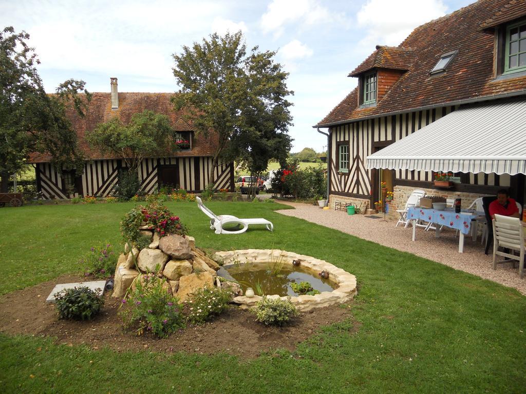 Vieux-Pont La Baronnie Bed & Breakfast エクステリア 写真