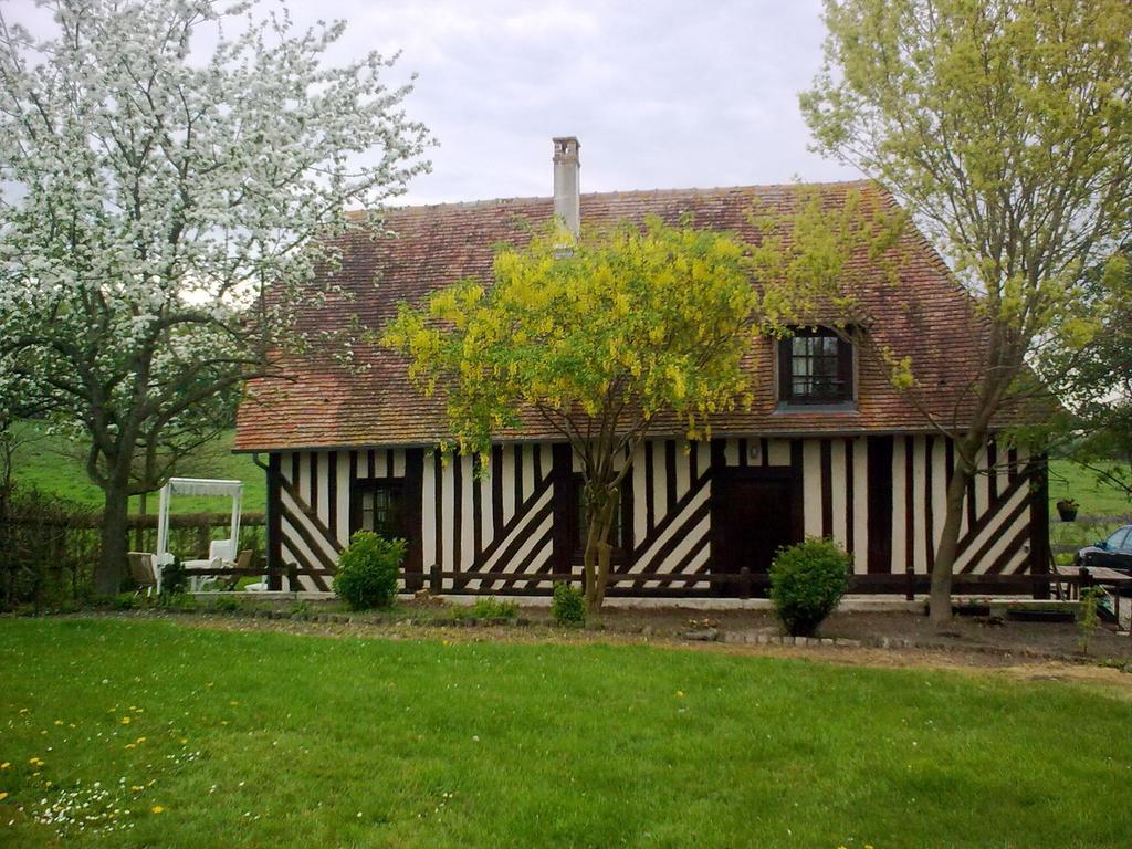 Vieux-Pont La Baronnie Bed & Breakfast エクステリア 写真